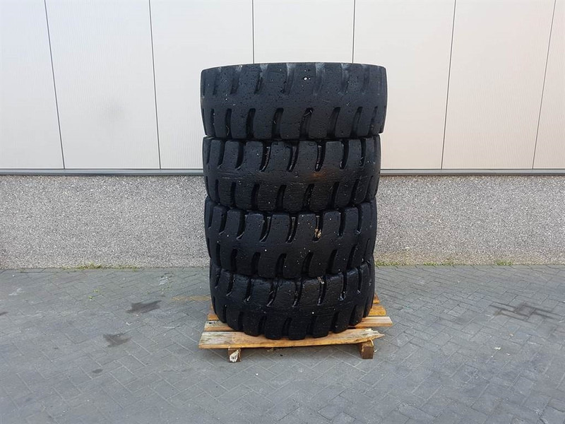 Liebherr L514 Stereo-Goodyear 17.5R25-Tire/Reifen/Band - Ελαστικό για Κατασκευή μηχανήματα: φωτογραφία 1 Liebherr L514 Stereo-Goodyear 17.5R25-Tire/Reifen/Band - Ελαστικό για Κατασκευή μηχανήματα: φωτογραφία 1
