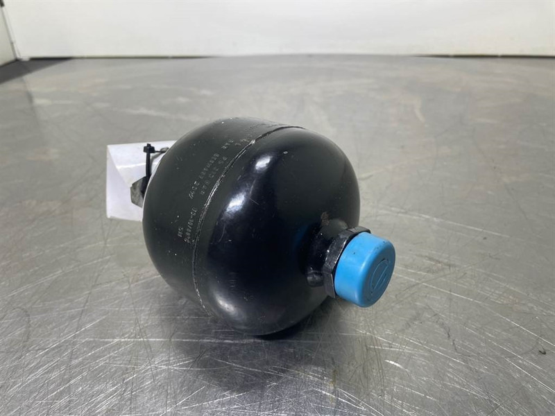 O & K L25.5-075-1315-053-611-Accumulator/Hydrospeicher - Υδραυλικό για Κατασκευή μηχανήματα: φωτογραφία 3 O & K L25.5-075-1315-053-611-Accumulator/Hydrospeicher - Υδραυλικό για Κατασκευή μηχανήματα: φωτογραφία 3