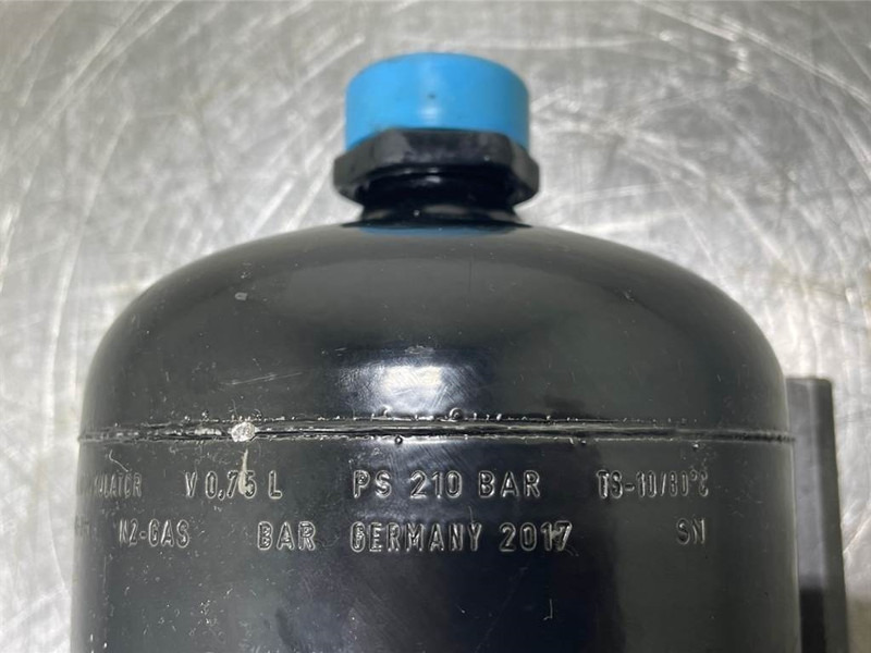 O & K L25.5-075-1315-053-611-Accumulator/Hydrospeicher - Υδραυλικό για Κατασκευή μηχανήματα: φωτογραφία 5 O & K L25.5-075-1315-053-611-Accumulator/Hydrospeicher - Υδραυλικό για Κατασκευή μηχανήματα: φωτογραφία 5