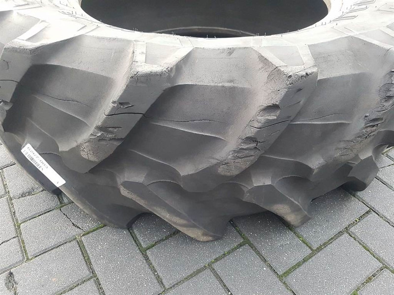 Pirelli 420/70R28-Tire/Reifen/Band - Ελαστικά και ζάντες για Κατασκευή μηχανήματα: φωτογραφία 3 Pirelli 420/70R28-Tire/Reifen/Band - Ελαστικά και ζάντες για Κατασκευή μηχανήματα: φωτογραφία 3