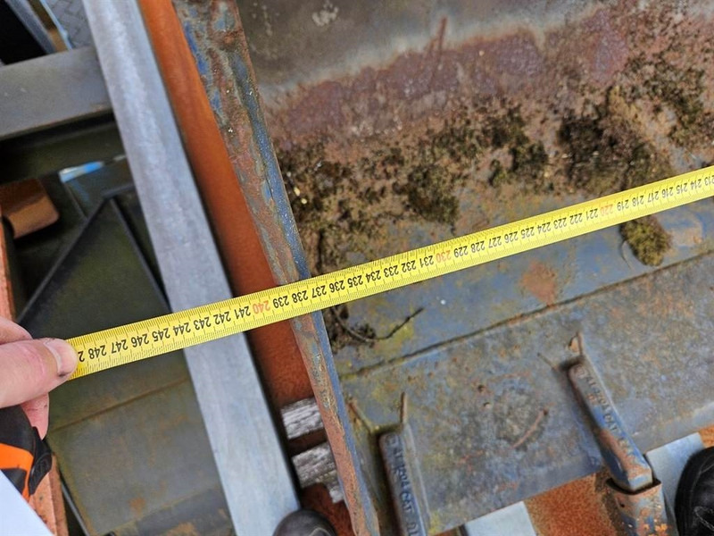 Schaeff SKL863-SKL861-Bucket/Schaufel/Dichte bak - Κουβάς: φωτογραφία 5 Schaeff SKL863-SKL861-Bucket/Schaufel/Dichte bak - Κουβάς: φωτογραφία 5