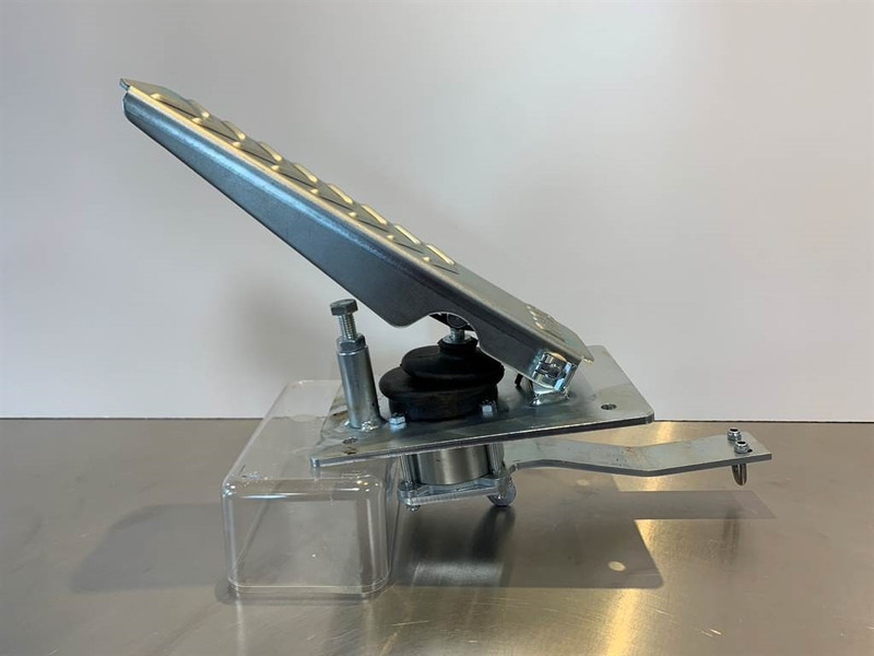 Terex TL/SKL/SKS-5692609966-Gas pedal - Καμπίνα και εσωτερικό για Κατασκευή μηχανήματα: φωτογραφία 2 Terex TL/SKL/SKS-5692609966-Gas pedal - Καμπίνα και εσωτερικό για Κατασκευή μηχανήματα: φωτογραφία 2