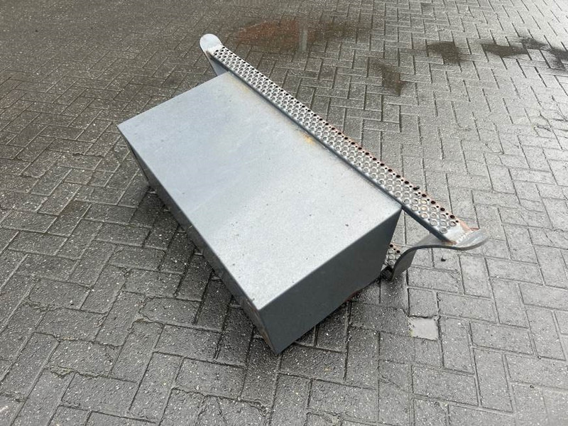 Terex TW150-6105515/6105516-Stair panel/Trittstufen - Πλαίσιο/ Σασί για Κατασκευή μηχανήματα: φωτογραφία 4 Terex TW150-6105515/6105516-Stair panel/Trittstufen - Πλαίσιο/ Σασί για Κατασκευή μηχανήματα: φωτογραφία 4