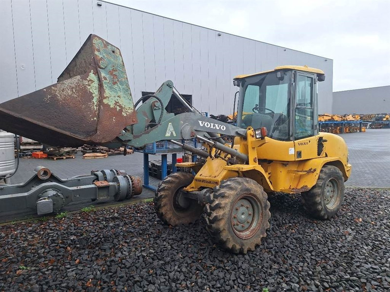Volvo L30D - (For parts) - Ελαστιχοφόρος φορτωτής: φωτογραφία 1 Volvo L30D - (For parts) - Ελαστιχοφόρος φορτωτής: φωτογραφία 1