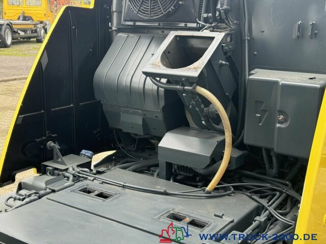 Johnston Bucher Sweeper CX 201 Kehren + Sprühen Klima - Σάρωθρο δρόμων: φωτογραφία 5 Johnston Bucher Sweeper CX 201 Kehren + Sprühen Klima - Σάρωθρο δρόμων: φωτογραφία 5