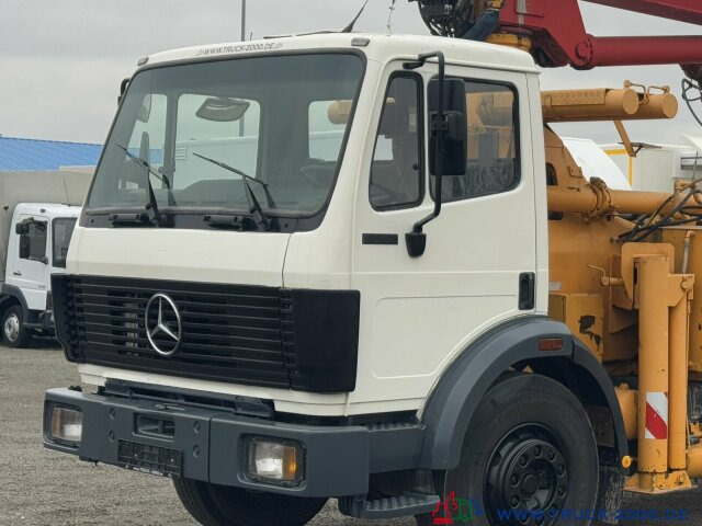Mercedes-Benz 1722 Betonpumpe Schwing 23m 4 Mast Hallenmeister - Φορτηγό με γερανό: φωτογραφία 2 Mercedes-Benz 1722 Betonpumpe Schwing 23m 4 Mast Hallenmeister - Φορτηγό με γερανό: φωτογραφία 2