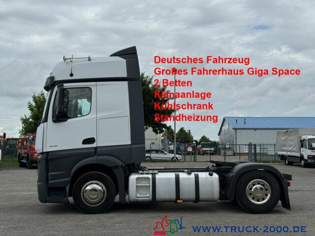 Mercedes-Benz Actros 1846 Giga Space 2Betten Kühlschrank Klima - Τράκτορας: φωτογραφία 1 Mercedes-Benz Actros 1846 Giga Space 2Betten Kühlschrank Klima - Τράκτορας: φωτογραφία 1