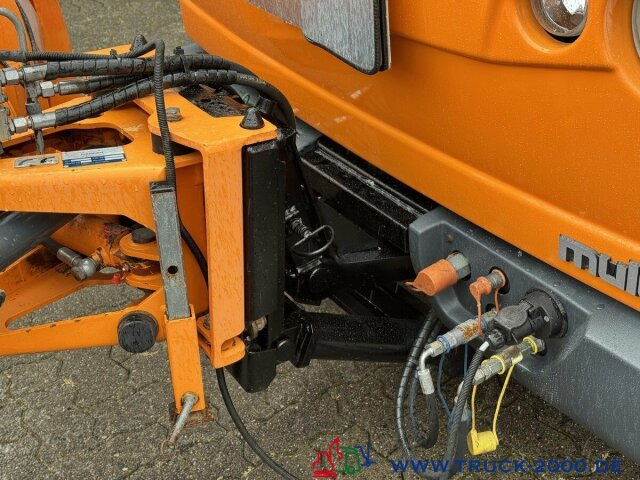 Multicar M30 6x4 3 Achsen Winterdienst Schild +Streuer - Ελαφρύ επαγγελματικό: φωτογραφία 2 Multicar M30 6x4 3 Achsen Winterdienst Schild +Streuer - Ελαφρύ επαγγελματικό: φωτογραφία 2