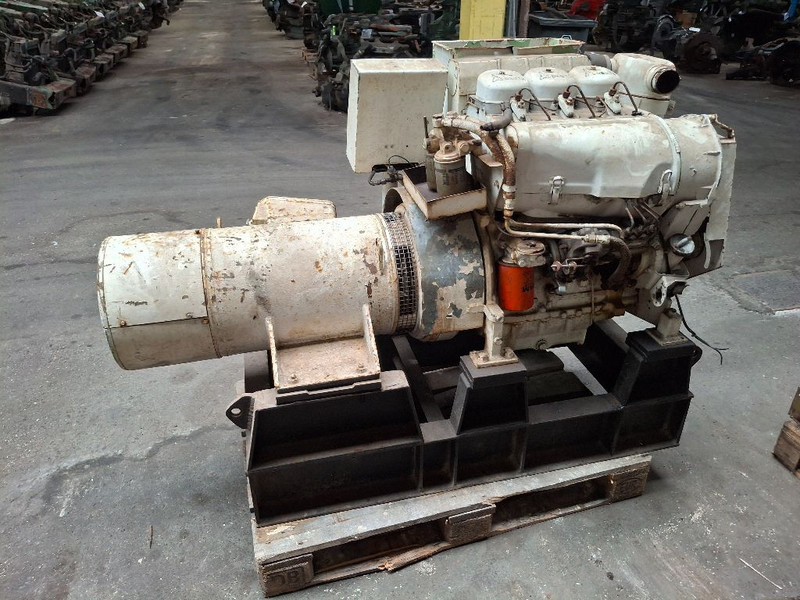 Deutz F3L912 - Ανταλλακτικό: φωτογραφία 4 Deutz F3L912 - Ανταλλακτικό: φωτογραφία 4