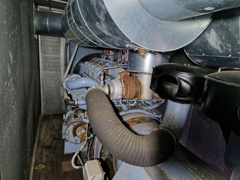 Βιομηχανική γεννήτρια Hanomag HENSCHEL 8V1516AC: φωτογραφία 9 Βιομηχανική γεννήτρια Hanomag HENSCHEL 8V1516AC: φωτογραφία 9