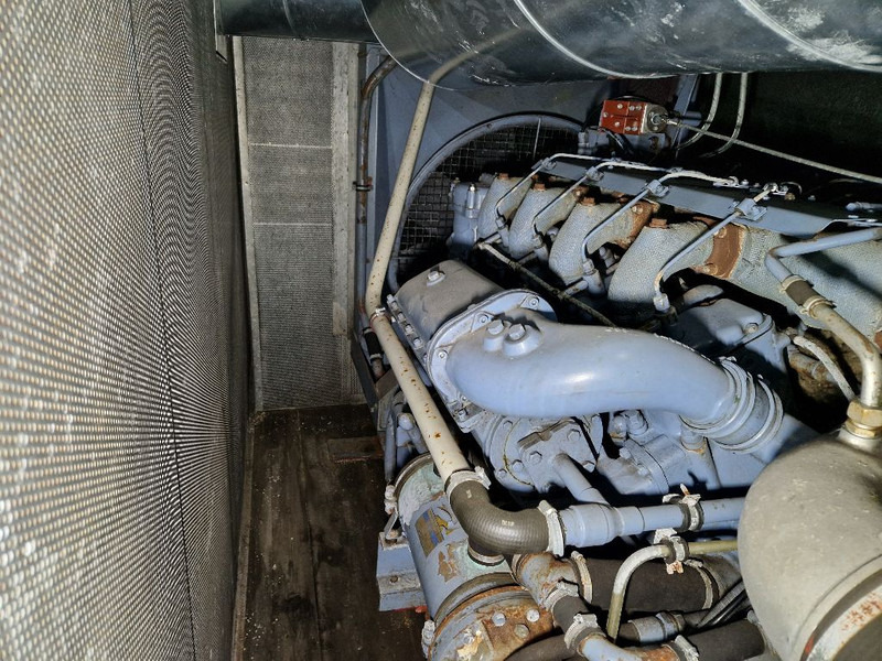 Βιομηχανική γεννήτρια Hanomag HENSCHEL 8V1516AC: φωτογραφία 6 Βιομηχανική γεννήτρια Hanomag HENSCHEL 8V1516AC: φωτογραφία 6