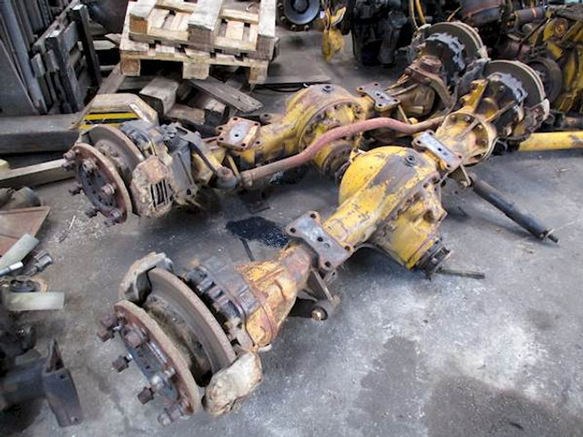 Renault 4888 - Εμπρός άξονας για Φορτηγό: φωτογραφία 1 Renault 4888 - Εμπρός άξονας για Φορτηγό: φωτογραφία 1