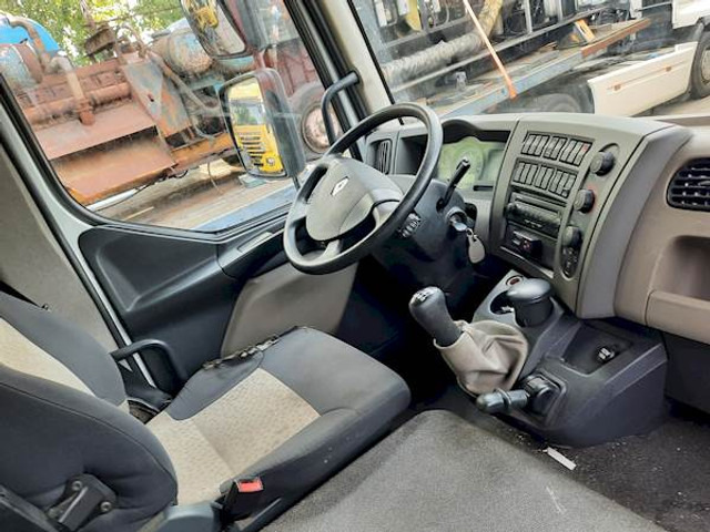 Renault MIDLUM 220 - Φορτηγό σασί: φωτογραφία 4 Renault MIDLUM 220 - Φορτηγό σασί: φωτογραφία 4