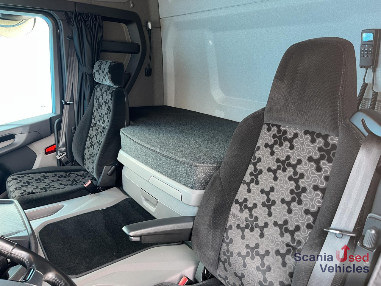 SCANIA G 360 A4x2NB HYBRID ! DIFF-L FULL AIR 8T LED NAVI - Τράκτορας: φωτογραφία 4 SCANIA G 360 A4x2NB HYBRID ! DIFF-L FULL AIR 8T LED NAVI - Τράκτορας: φωτογραφία 4