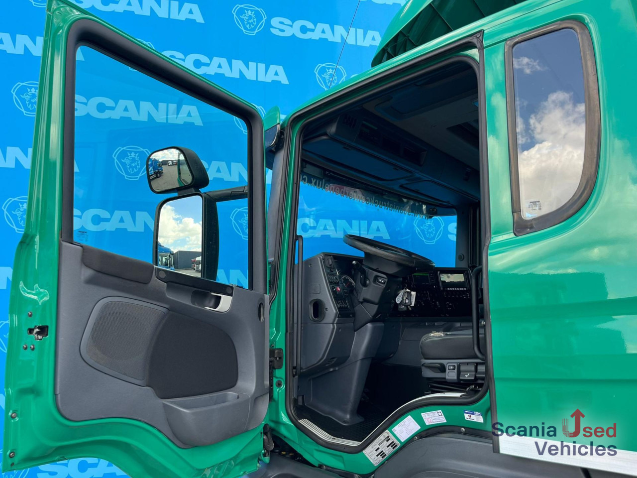 SCANIA P 320 DB6x2*4MNB RETARDER FULL AIR 8T TAIL LIFT 2T - Φορτηγό κόφα: φωτογραφία 5 SCANIA P 320 DB6x2*4MNB RETARDER FULL AIR 8T TAIL LIFT 2T - Φορτηγό κόφα: φωτογραφία 5