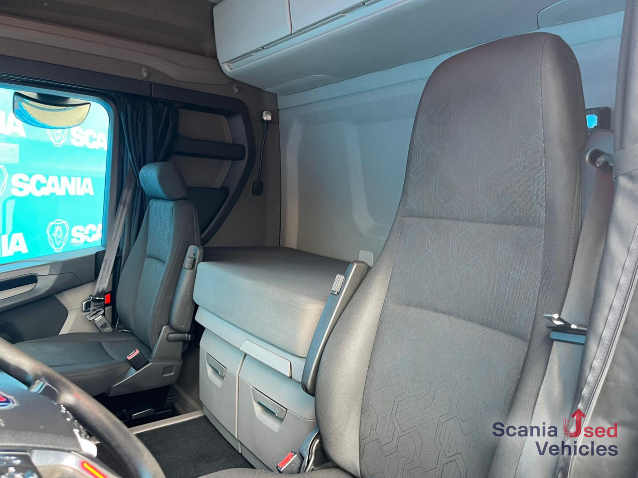 SCANIA R 410 A4x2NA RETARDER ADR FL LED ACC - Τράκτορας: φωτογραφία 3 SCANIA R 410 A4x2NA RETARDER ADR FL LED ACC - Τράκτορας: φωτογραφία 3