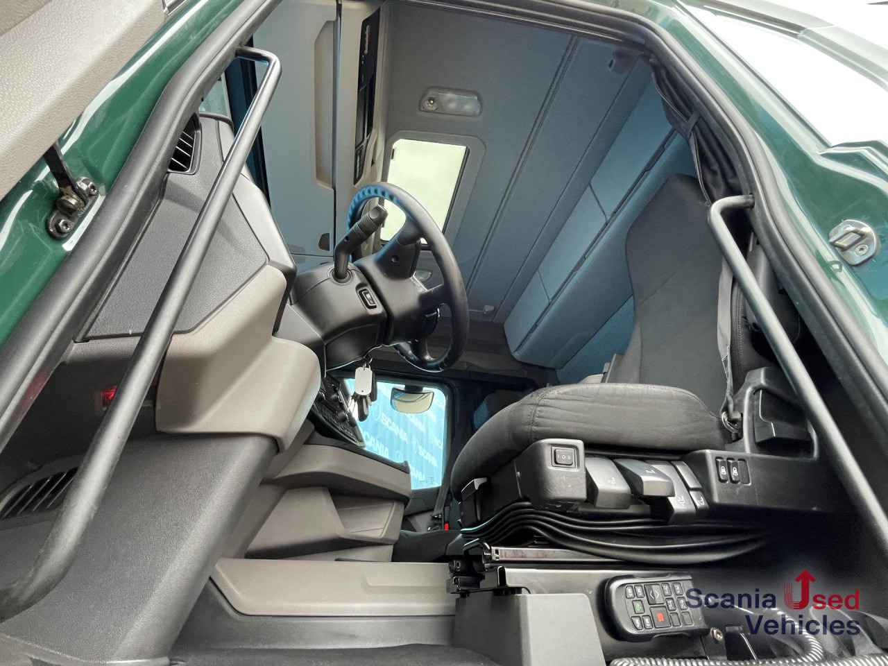 SCANIA R 410 A4x2NA RETARDER ADR FL LED ACC - Τράκτορας: φωτογραφία 4 SCANIA R 410 A4x2NA RETARDER ADR FL LED ACC - Τράκτορας: φωτογραφία 4