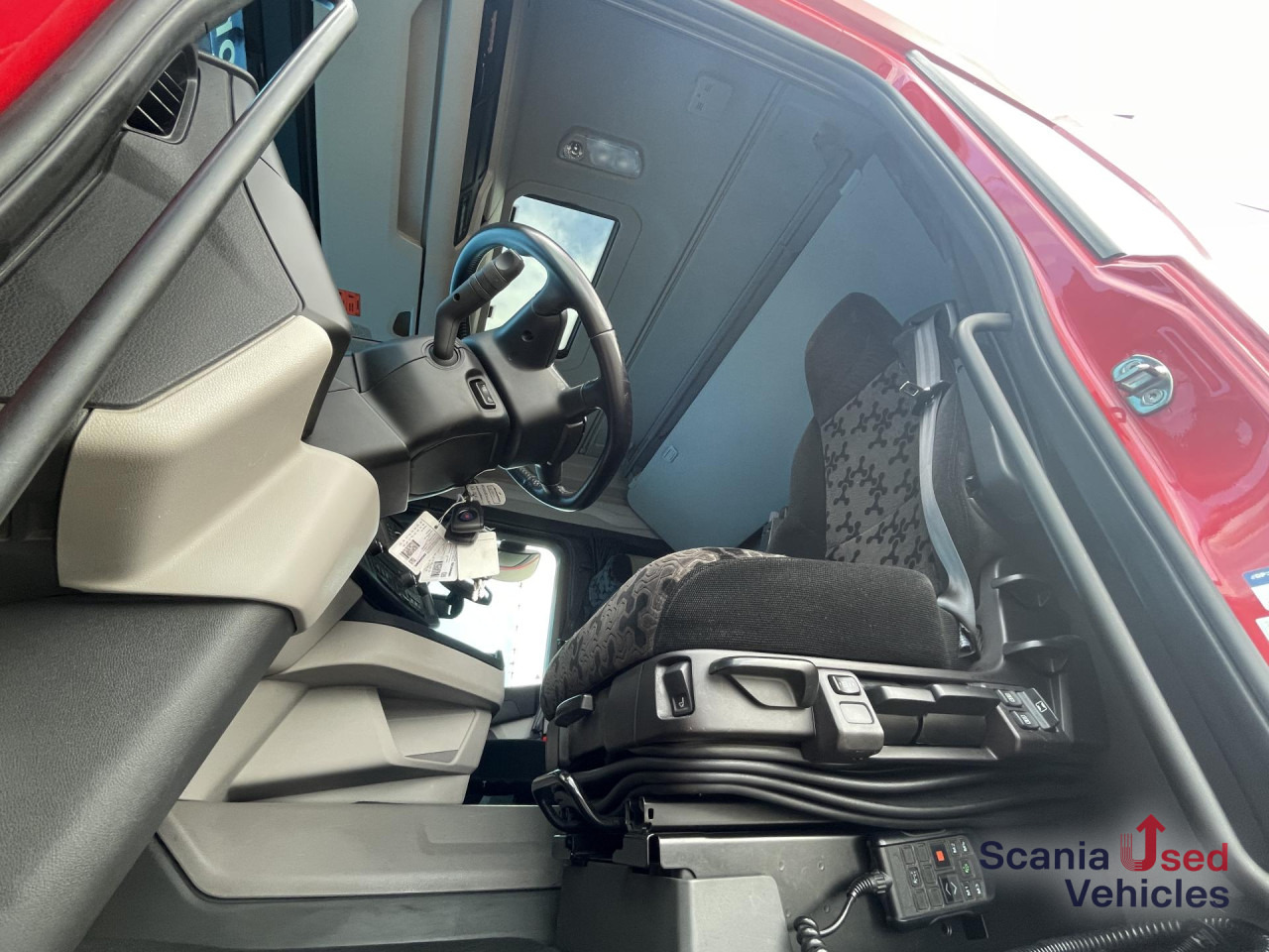 SCANIA R 410 A4x2NA RETARDER LED NAVI - Τράκτορας: φωτογραφία 4 SCANIA R 410 A4x2NA RETARDER LED NAVI - Τράκτορας: φωτογραφία 4