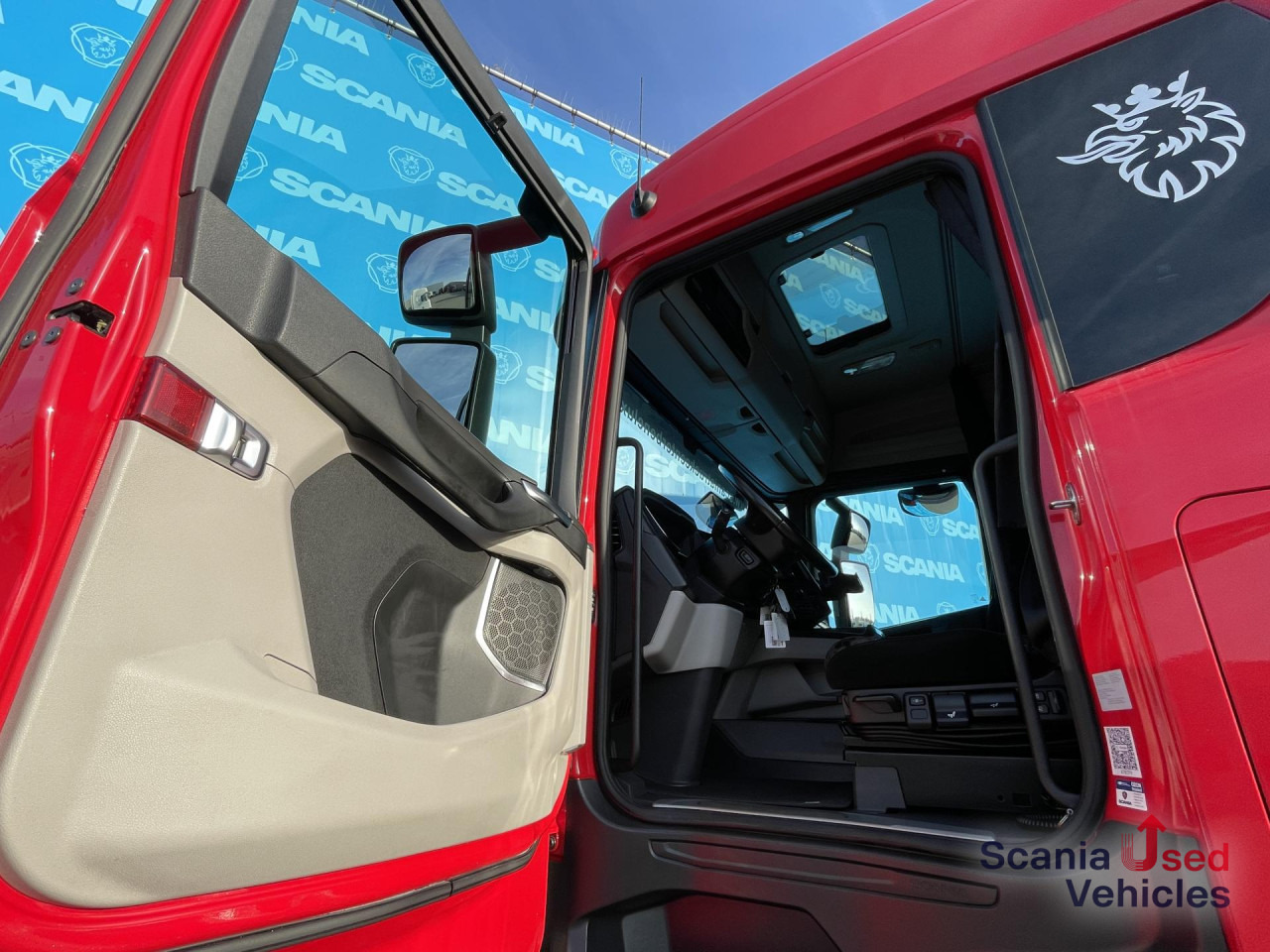 SCANIA R 410 A4x2NA RETARDER LED NAVI - Τράκτορας: φωτογραφία 3 SCANIA R 410 A4x2NA RETARDER LED NAVI - Τράκτορας: φωτογραφία 3