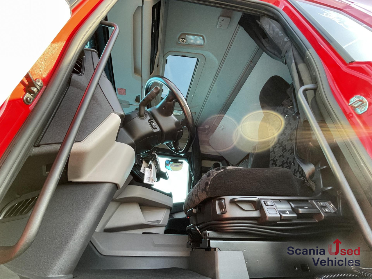 SCANIA R 410 A4x2NA RETARDER LED NAVI - Τράκτορας: φωτογραφία 4 SCANIA R 410 A4x2NA RETARDER LED NAVI - Τράκτορας: φωτογραφία 4