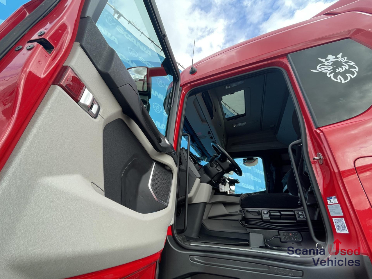 SCANIA R 410 A4x2NA RETARDER LED NAVI - Τράκτορας: φωτογραφία 3 SCANIA R 410 A4x2NA RETARDER LED NAVI - Τράκτορας: φωτογραφία 3