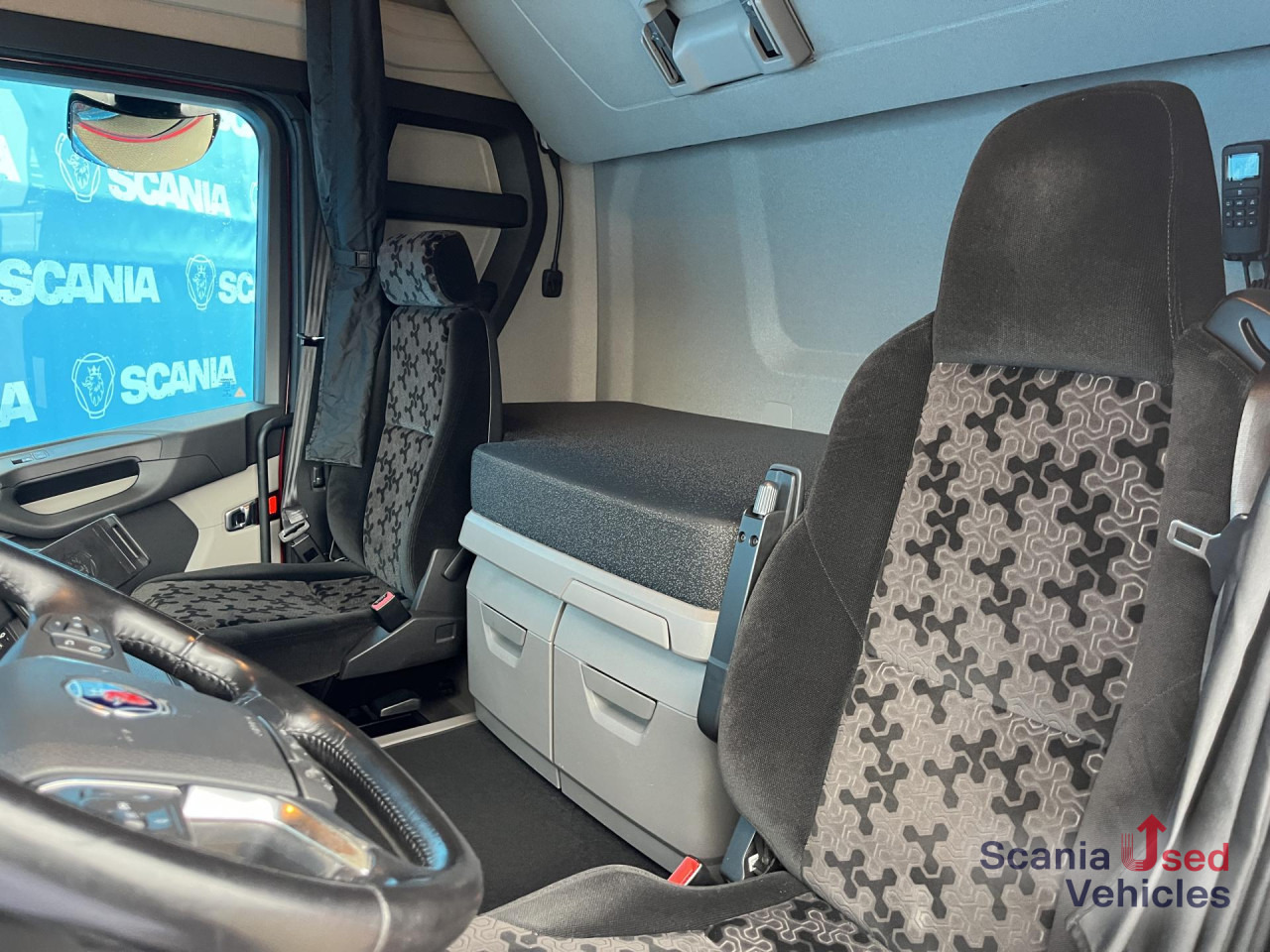 SCANIA R 450 A6x2/4NA RETARDER PTO P-AIRCO LED NAVI - Τράκτορας: φωτογραφία 3 SCANIA R 450 A6x2/4NA RETARDER PTO P-AIRCO LED NAVI - Τράκτορας: φωτογραφία 3