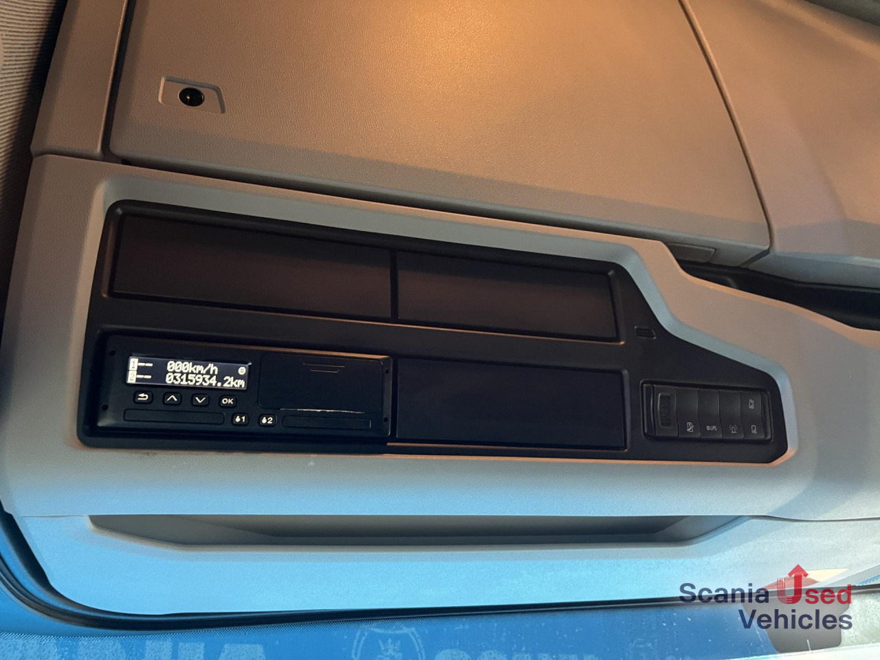 SCANIA R 450 A6x2/4NA RETARDER PTO P-AIRCO LED NAVI - Τράκτορας: φωτογραφία 5 SCANIA R 450 A6x2/4NA RETARDER PTO P-AIRCO LED NAVI - Τράκτορας: φωτογραφία 5