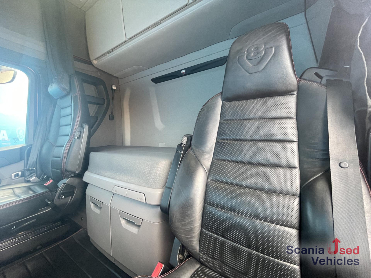SCANIA S 730 A4x2NB DIFF-L RETARDER FULL AIR P-AIRCO V8 - Τράκτορας: φωτογραφία 5 SCANIA S 730 A4x2NB DIFF-L RETARDER FULL AIR P-AIRCO V8 - Τράκτορας: φωτογραφία 5