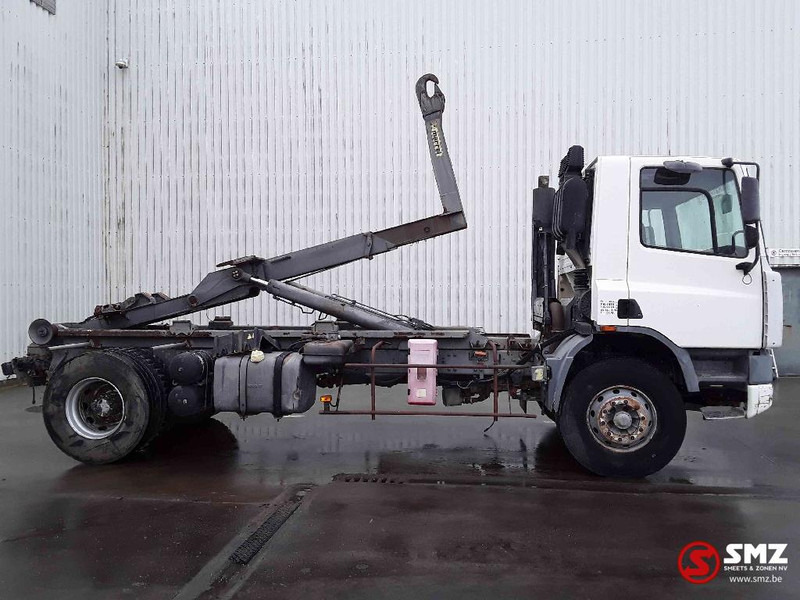 DAF CF 320 lames steel - Φορτηγό μεταφοράς εμπορευματοκιβωτίων/ Κινητό αμάξωμα: φωτογραφία 4 DAF CF 320 lames steel - Φορτηγό μεταφοράς εμπορευματοκιβωτίων/ Κινητό αμάξωμα: φωτογραφία 4