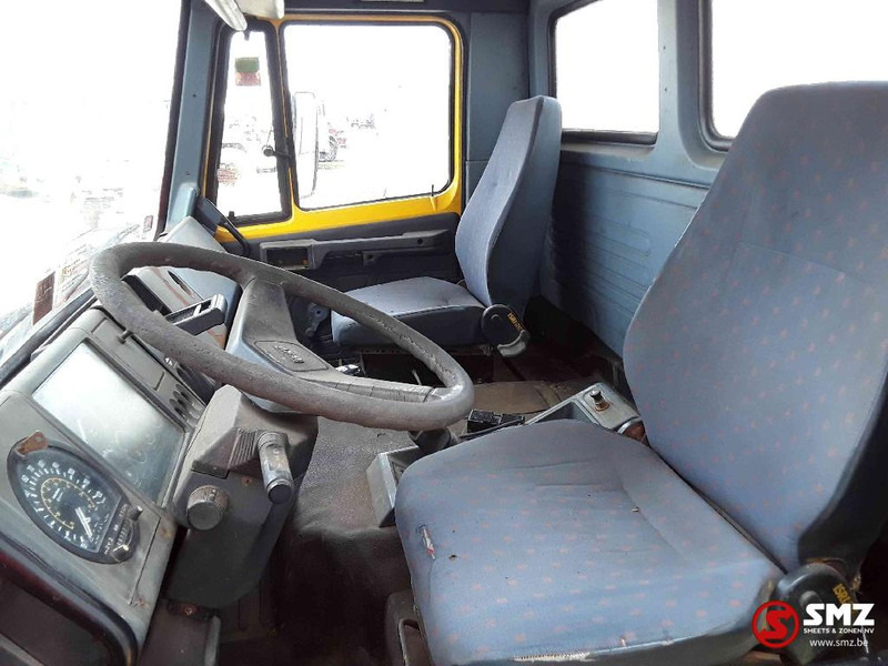 Interior photo 2: Φορτηγό σασί DAF Leyland 180