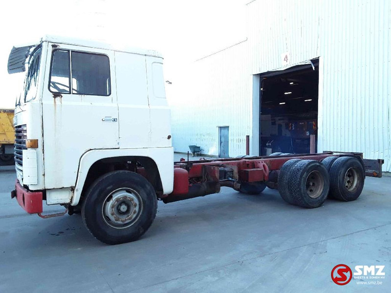 Scania 111 6x2 super lames - Φορτηγό σασί: φωτογραφία 5 Scania 111 6x2 super lames - Φορτηγό σασί: φωτογραφία 5