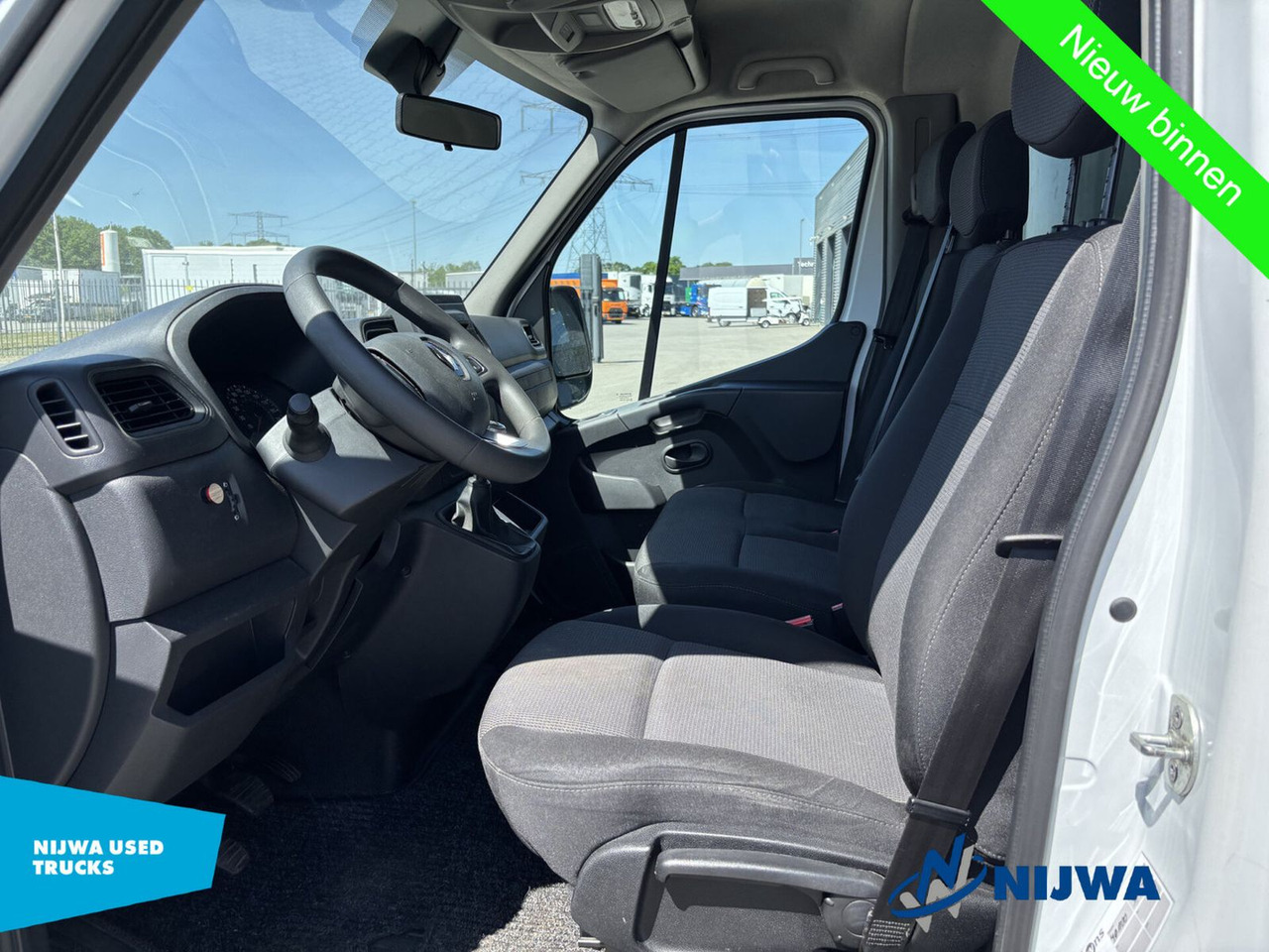 Renault Master T35 145 Laadklep + Airco - Φορτηγό σασί: φωτογραφία 5 Renault Master T35 145 Laadklep + Airco - Φορτηγό σασί: φωτογραφία 5
