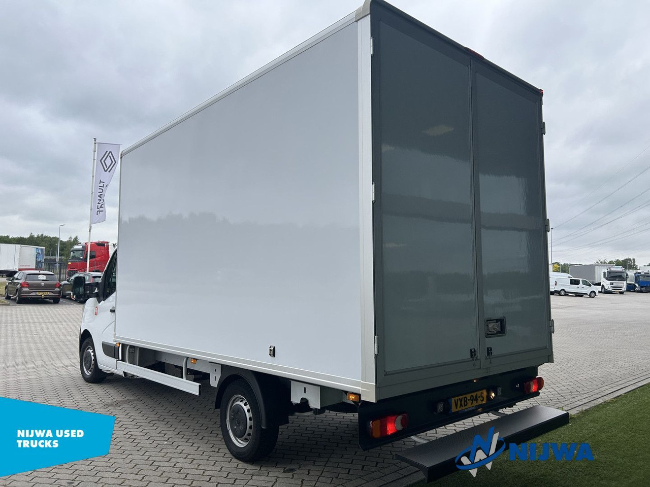 Renault Master T35 165 Navigatie + Achteruitrijcamera - Φορτηγό σασί: φωτογραφία 4 Renault Master T35 165 Navigatie + Achteruitrijcamera - Φορτηγό σασί: φωτογραφία 4