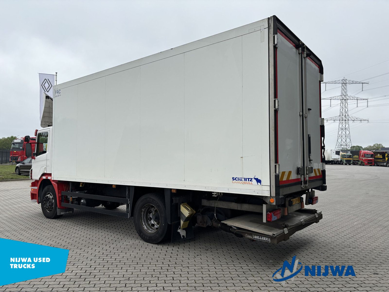 Scania P 230 4X2 Meat Truck + Laadklep - Φορτηγό ψυγείο: φωτογραφία 4 Scania P 230 4X2 Meat Truck + Laadklep - Φορτηγό ψυγείο: φωτογραφία 4