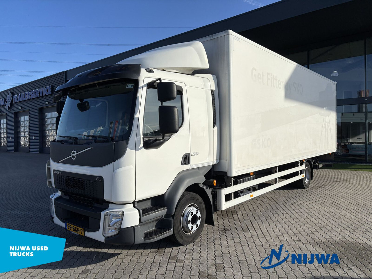 Volvo FL 210 4x2 Laadklep + Zijdeur - Φορτηγό κόφα: φωτογραφία 1 Volvo FL 210 4x2 Laadklep + Zijdeur - Φορτηγό κόφα: φωτογραφία 1