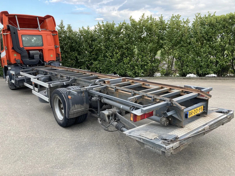 DAF CF65.180 Euro3 Manual / Laadklep - Φορτηγό σασί: φωτογραφία 4 DAF CF65.180 Euro3 Manual / Laadklep - Φορτηγό σασί: φωτογραφία 4