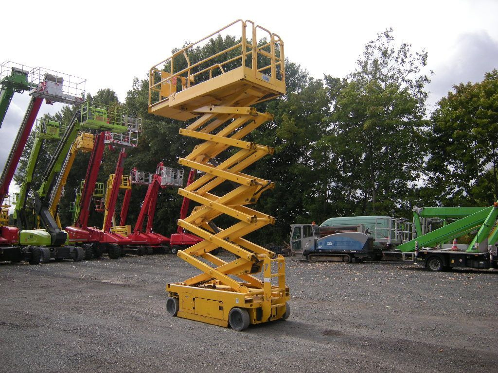 Genie GS 4047 Scherenarbeitsbühne Genie 14 m - Φορτηγό με εναέρια πλατφόρμα: φωτογραφία 2 Genie GS 4047 Scherenarbeitsbühne Genie 14 m - Φορτηγό με εναέρια πλατφόρμα: φωτογραφία 2