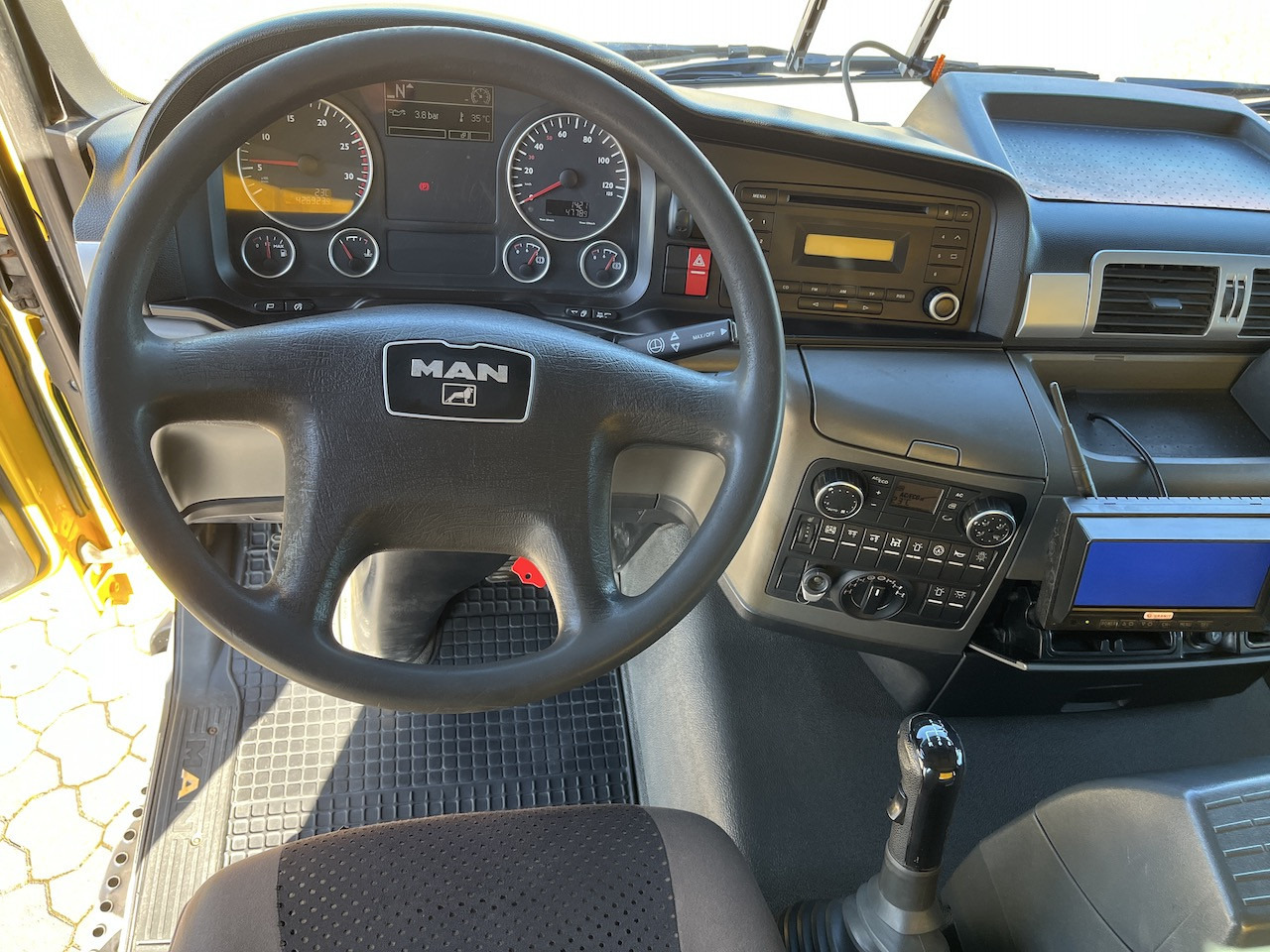 MAN TGS 28.480 6x4 4x4 Dreiseitenkipper Liftachse - Φορτηγό ανατρεπόμενο: φωτογραφία 5 MAN TGS 28.480 6x4 4x4 Dreiseitenkipper Liftachse - Φορτηγό ανατρεπόμενο: φωτογραφία 5