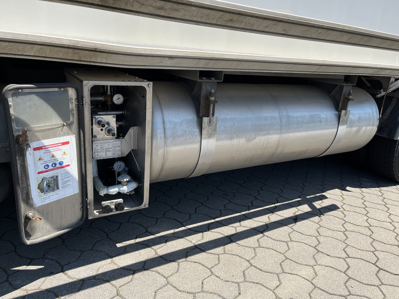 Mercedes-Benz Antos 1840 4x4 HAD LBW Kühlung Flüssigstickstoff - Φορτηγό ψυγείο: φωτογραφία 4 Mercedes-Benz Antos 1840 4x4 HAD LBW Kühlung Flüssigstickstoff - Φορτηγό ψυγείο: φωτογραφία 4