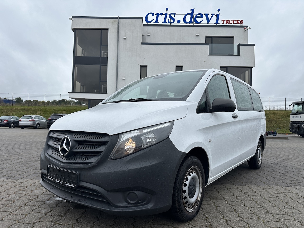 Mercedes-Benz Vito 111 CDI 9 Sitzer BT FSE Klima Tempomat Radio - Επιβατικό βαν: φωτογραφία 1 Mercedes-Benz Vito 111 CDI 9 Sitzer BT FSE Klima Tempomat Radio - Επιβατικό βαν: φωτογραφία 1