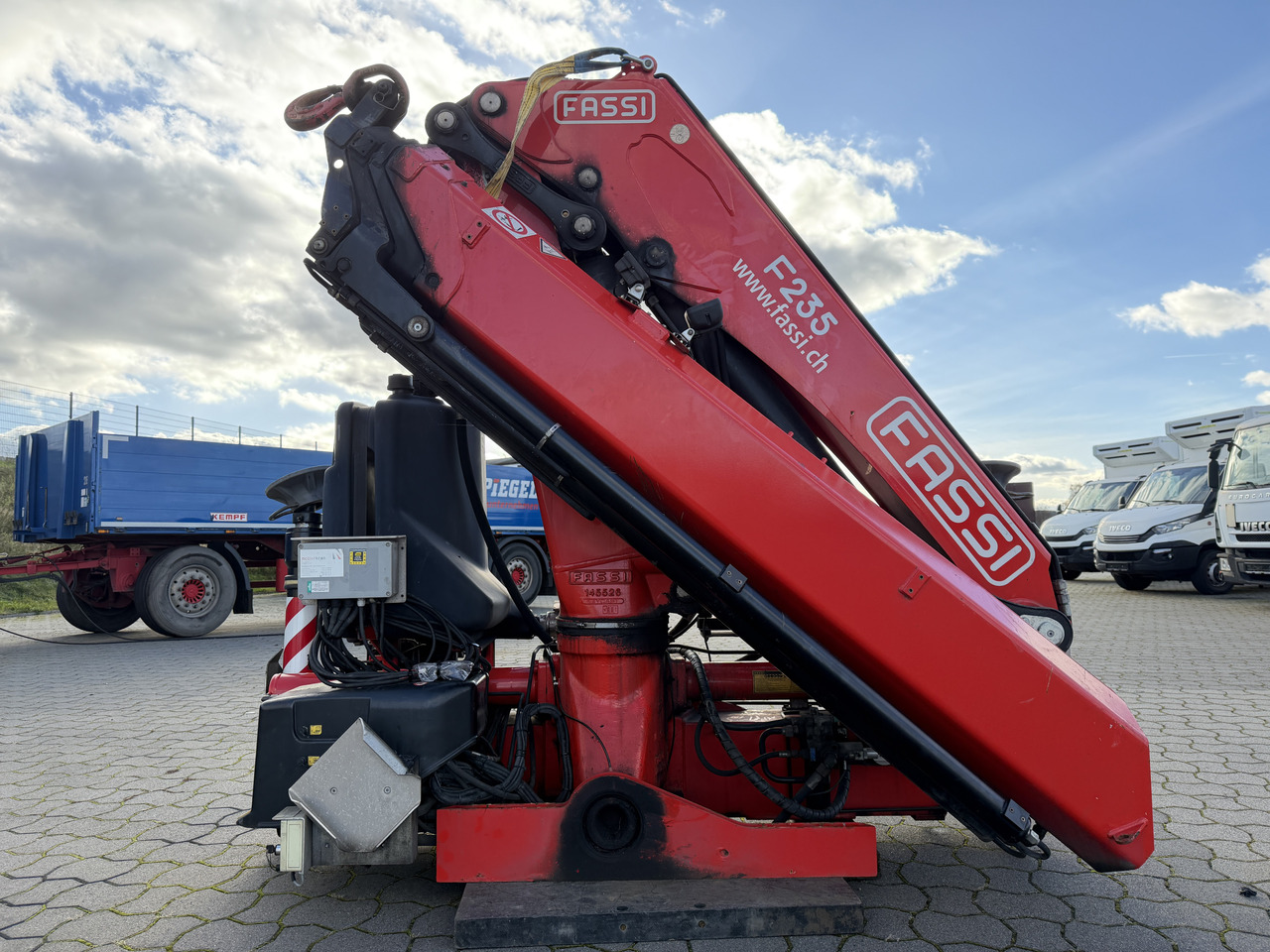 Palfinger FASSI F 235 A.2.23 Kran + Funk - Γερανός παπαγάλος: φωτογραφία 1 Palfinger FASSI F 235 A.2.23 Kran + Funk - Γερανός παπαγάλος: φωτογραφία 1