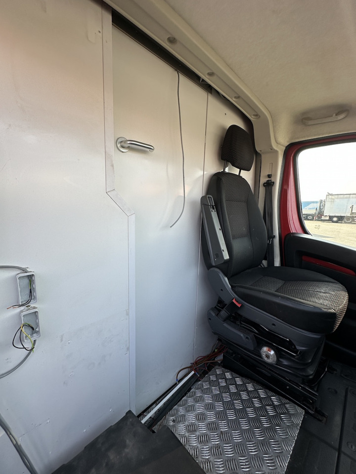 Peugeot Boxer Verkaufsfahrzeug Foodtruck - Αυτοκινούμενη καντίνα: φωτογραφία 2 Peugeot Boxer Verkaufsfahrzeug Foodtruck - Αυτοκινούμενη καντίνα: φωτογραφία 2