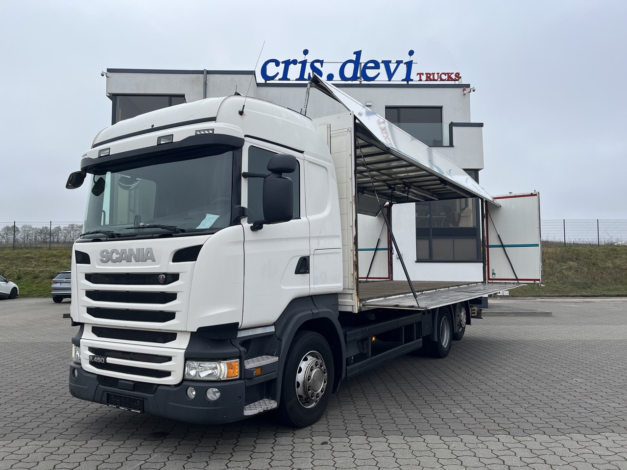 Scania R 450 6x2 Geränke Lenkachse Retarder - Φορτηγό για τη μεταφορά ποτών: φωτογραφία 3 Scania R 450 6x2 Geränke Lenkachse Retarder - Φορτηγό για τη μεταφορά ποτών: φωτογραφία 3