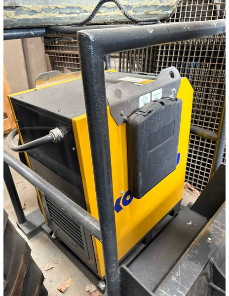 Komatsu PC33E-6 - Μίνι εκσκαφέας: φωτογραφία 5 Komatsu PC33E-6 - Μίνι εκσκαφέας: φωτογραφία 5