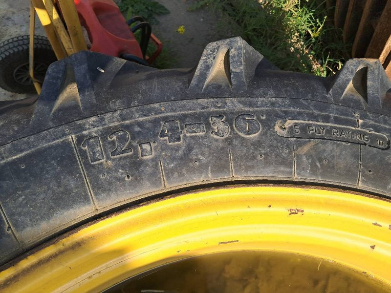 Record 12.4-36 - Ελαστικά και ζάντες για Κατασκευή μηχανήματα: φωτογραφία 4 Record 12.4-36 - Ελαστικά και ζάντες για Κατασκευή μηχανήματα: φωτογραφία 4