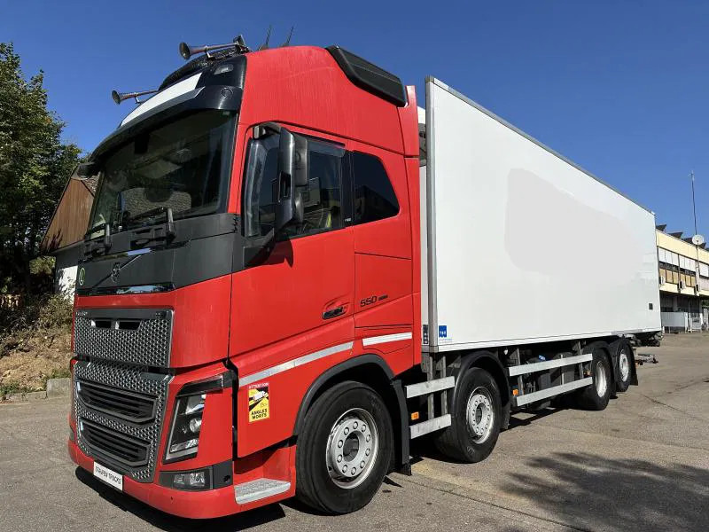Volvo FH 16 550XL*8x2*Tief Kühlkoffer*ThermoKing*LBW - Φορτηγό ψυγείο: φωτογραφία 1 Volvo FH 16 550XL*8x2*Tief Kühlkoffer*ThermoKing*LBW - Φορτηγό ψυγείο: φωτογραφία 1
