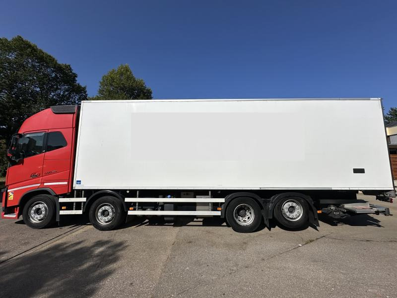 Volvo FH16 550 XL 8x2 Tief Kühlkoffer ThermoKing LBW - Φορτηγό ψυγείο: φωτογραφία 2 Volvo FH16 550 XL 8x2 Tief Kühlkoffer ThermoKing LBW - Φορτηγό ψυγείο: φωτογραφία 2