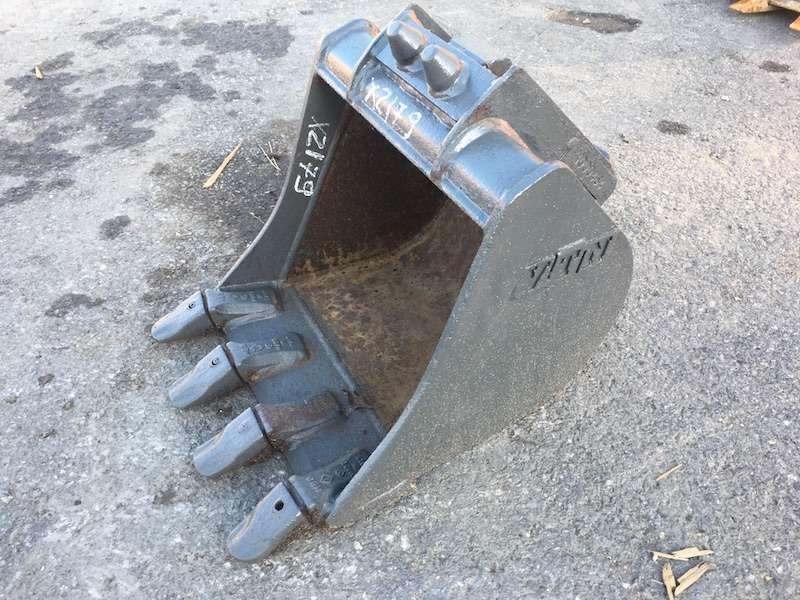 VOLVO 390mm - attache VOLVO 1,5 Tonnes - Κουβάς για εκσκαφέα: φωτογραφία 1 VOLVO 390mm - attache VOLVO 1,5 Tonnes - Κουβάς για εκσκαφέα: φωτογραφία 1