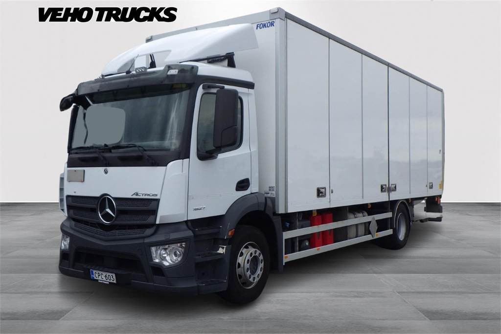 Mercedes-Benz ACTROS 5 1827 KSA-kori + PL - Φορτηγό ισοθερμικό: φωτογραφία 1 Mercedes-Benz ACTROS 5 1827 KSA-kori + PL - Φορτηγό ισοθερμικό: φωτογραφία 1