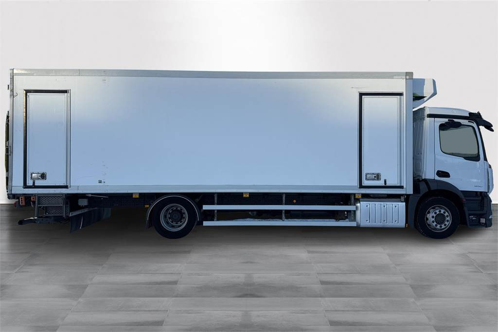 Mercedes-Benz Actros 1830L 5 SM FRC 2-lämpö(atp10/2025) - Φορτηγό ισοθερμικό: φωτογραφία 4 Mercedes-Benz Actros 1830L 5 SM FRC 2-lämpö(atp10/2025) - Φορτηγό ισοθερμικό: φωτογραφία 4